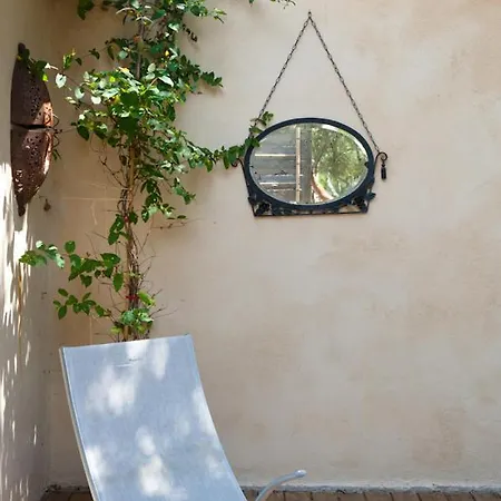 Maison Tavolara 3*