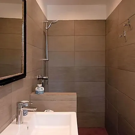 Maison Tavolara Bed and Breakfast 3*
