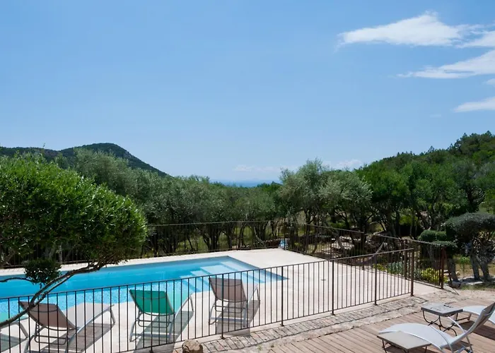 Maison Tavolara Bed & Breakfast