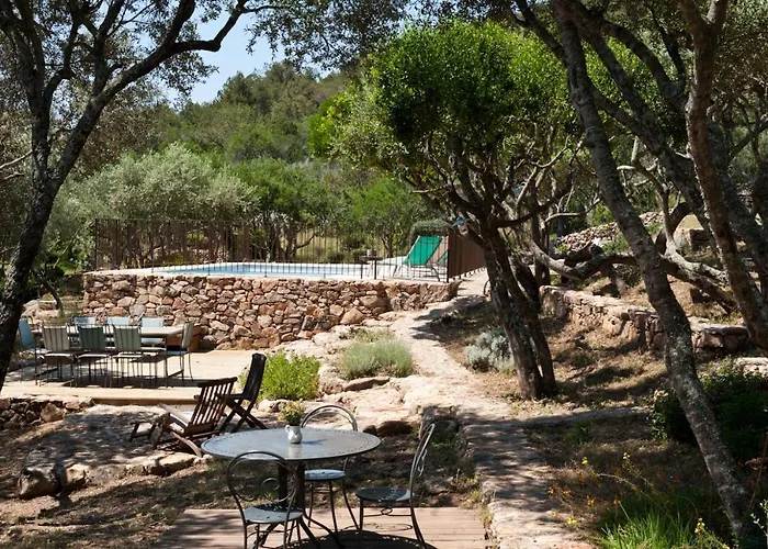 Maison Tavolara Bed & Breakfast 3*