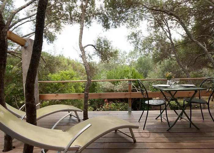 فندق مبيت وإفطار Maison Tavolara 3*