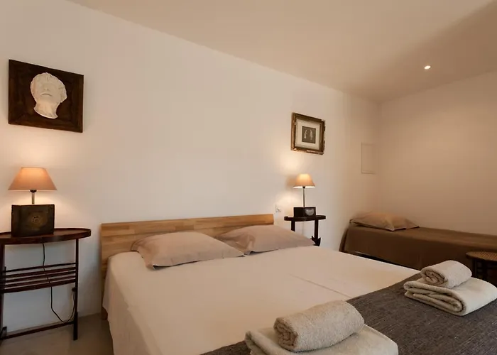 Maison Tavolara فندق مبيت وإفطار 3*
