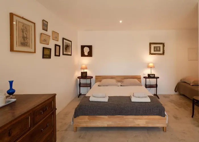 Maison Tavolara 3*